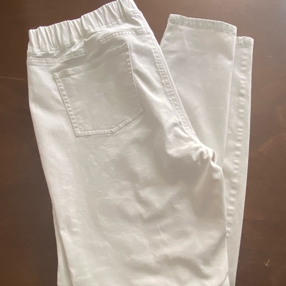 SOLD Eileen Fisher White Pull on Skinny M - Picture 3 of 4